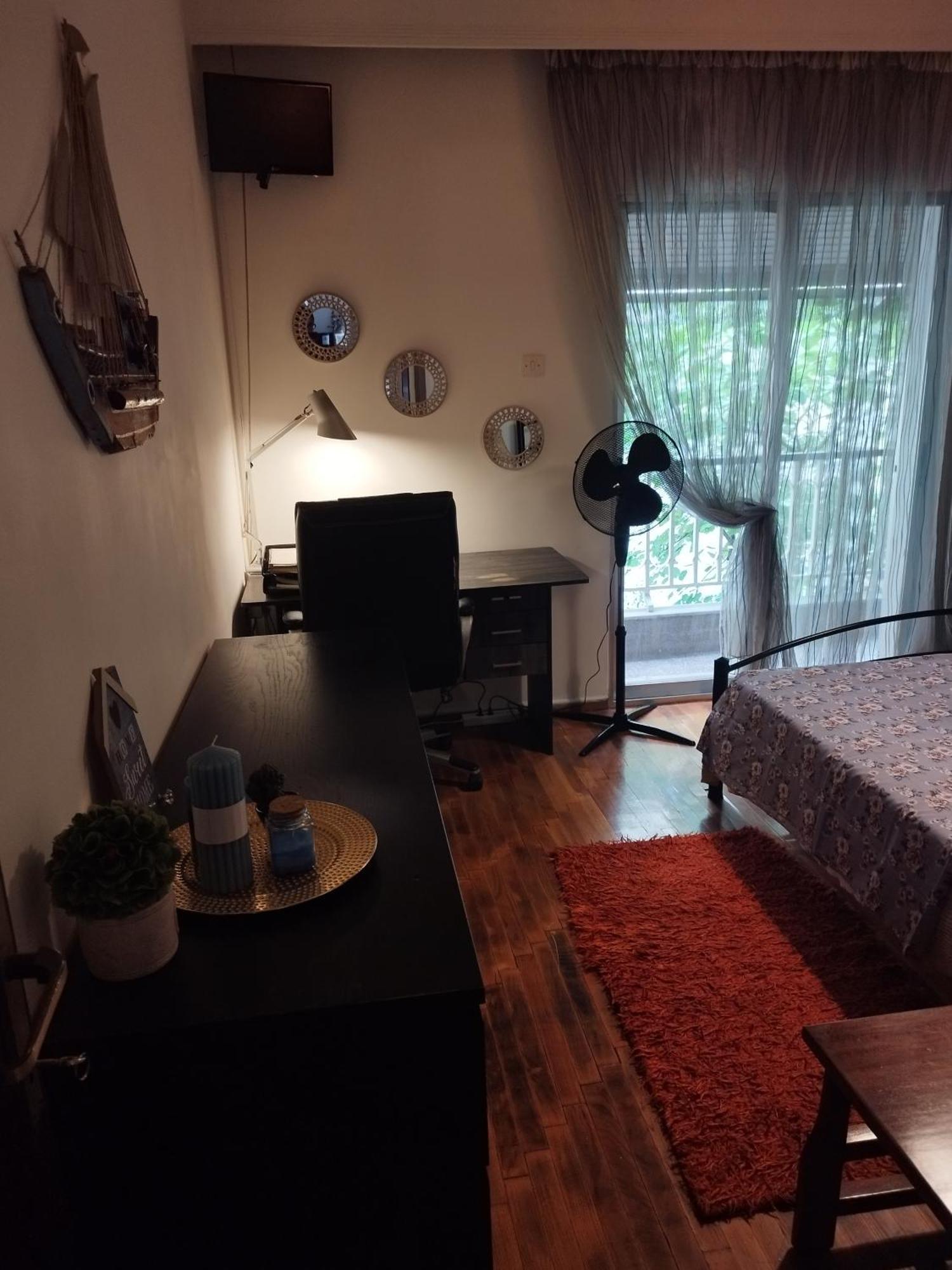 Private Rooms In Shared House 塞萨洛尼基 外观 照片
