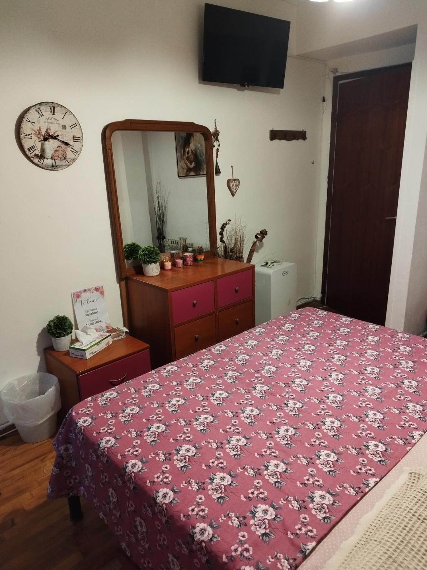 Private Rooms In Shared House 塞萨洛尼基 客房 照片